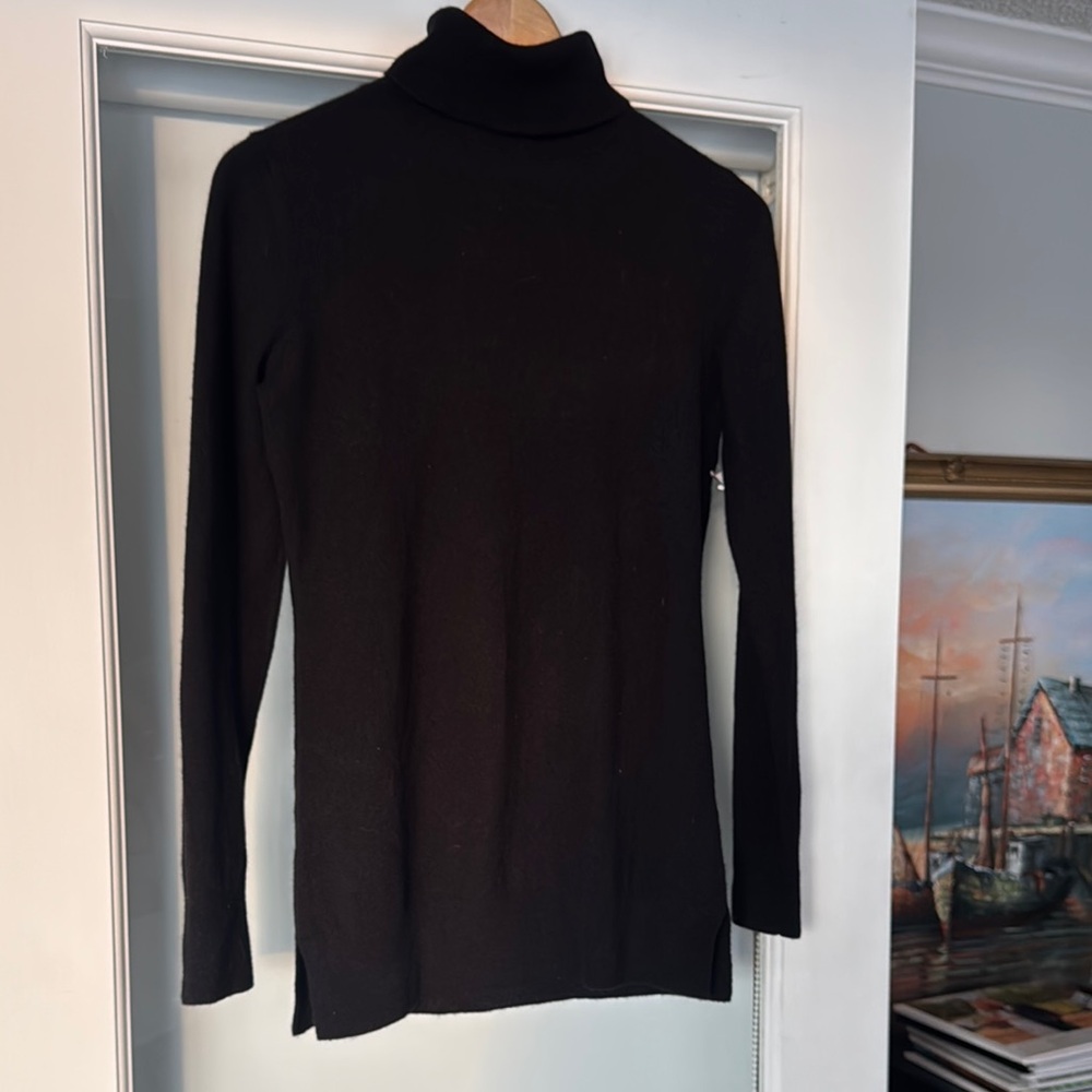 100% Cashmere Nordstrom Classic Black Knit Top